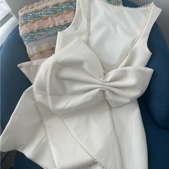 CARRIE MINI DRESS - IVORY - Picture 8 of 10